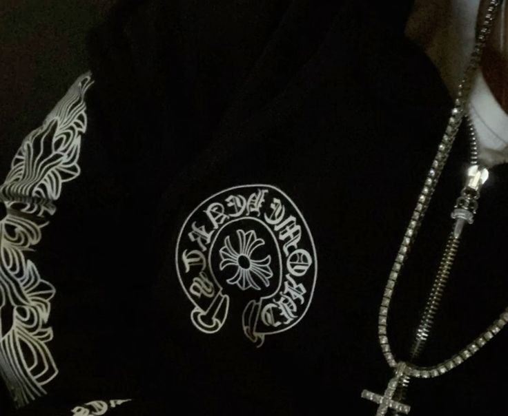 CHrome hearts luxry outfits
